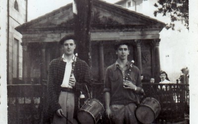 Matsorria, txistulari eta korukidea izan den Julio Pinilla Santamaría hil zaigu